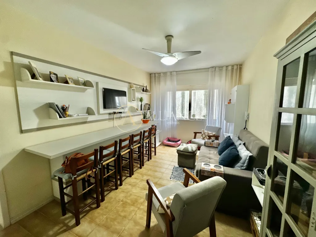 Apartamento no Centro, ao lado da Praça Flávio Boianovski! — foto 1