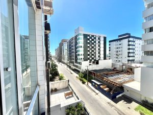 Apartamento em Zona Nova